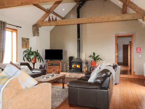 Cottage | Living room | TV