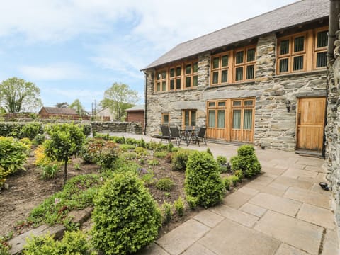 Cottage | Exterior