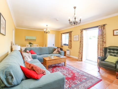 Cottage | Living room | DVD player