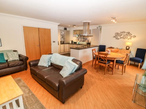 Cottage | Living room | TV, DVD player, table tennis