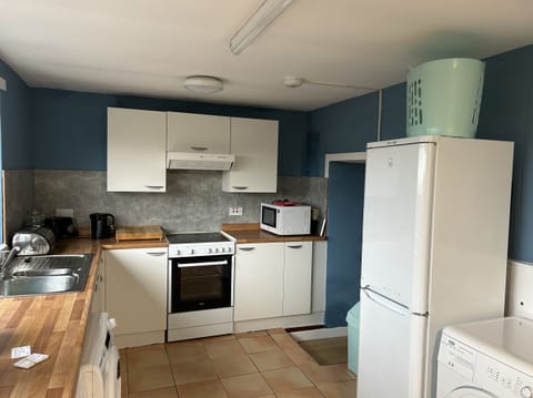 Microwave, stovetop, dishwasher, highchair