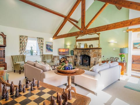 Cottage | Interior
