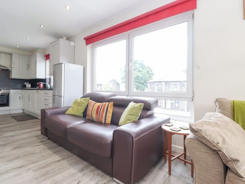 Cottage | Living area | TV