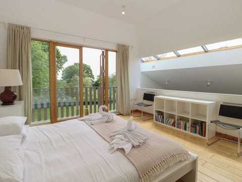 Cottage | 3 bedrooms, individually decorated, individually furnished, free WiFi