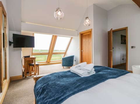 Cottage | 2 bedrooms, individually decorated, individually furnished, free WiFi