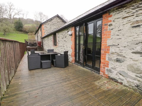 Cottage | Property grounds
