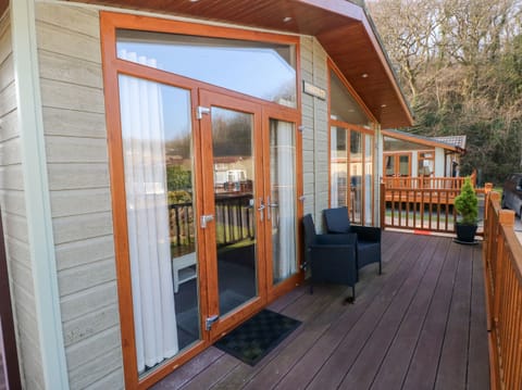 Cottage | Property grounds