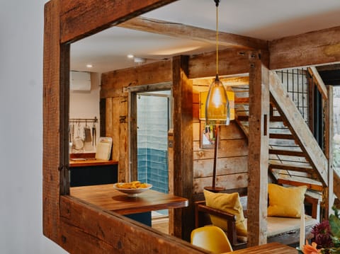 Cottage | Living room | TV