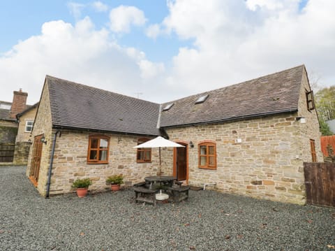 Cottage | Property grounds