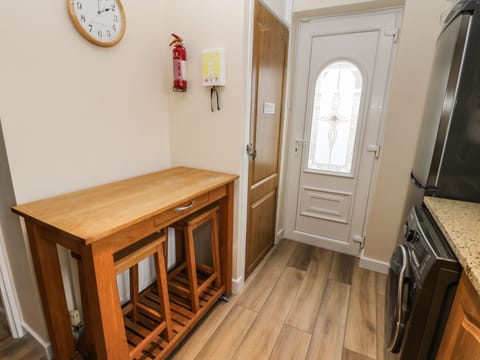 Cottage | 3 bedrooms, individually decorated, individually furnished, free WiFi