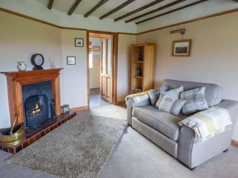 Cottage | Living room | TV