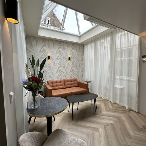 Duplex, Annex Building | Living area