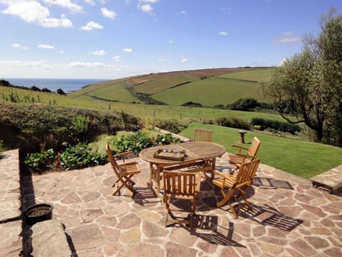 Cottage | Balcony