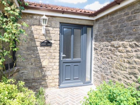 Cottage | Exterior