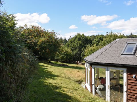 Cottage | Property grounds