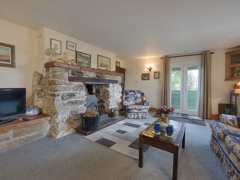 Cottage | Living area | TV, DVD player
