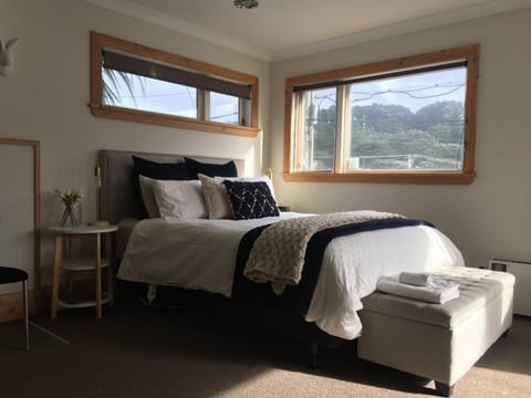 Queen bed
