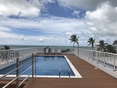 Outdoor pool, sun loungers
