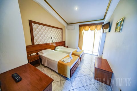 Studio (for 2) | Free cribs/infant beds, rollaway beds, free WiFi, bed sheets