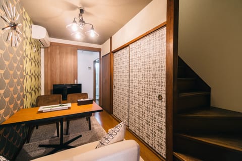 2 Bedroom Apartment | Living room | Flat-screen TV