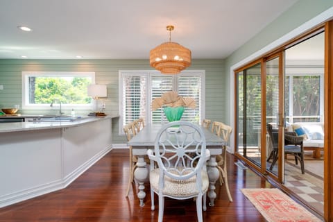 Eat in dining which seats 8