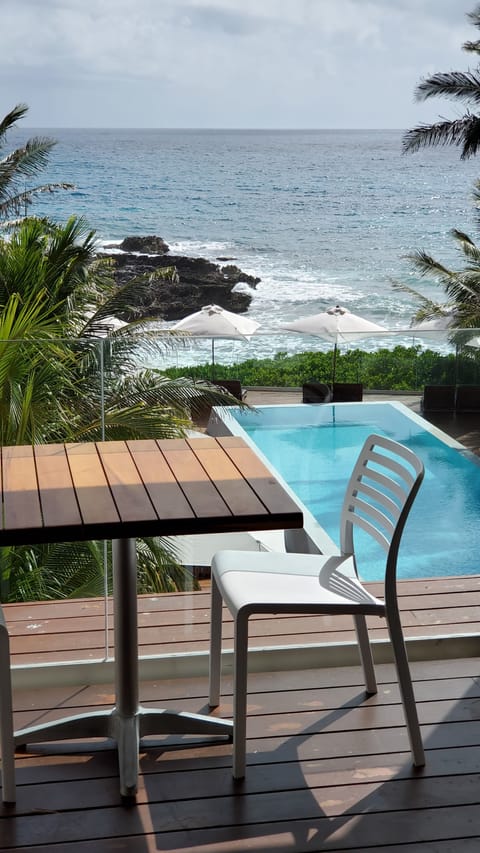 Beach/ocean view