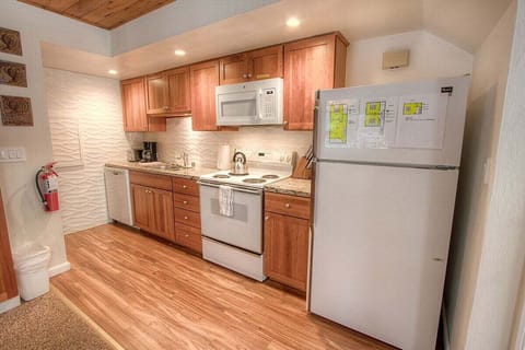 Main Level - Kitchen (old Picture)