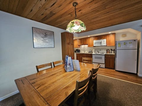 Main Level - Dining Area