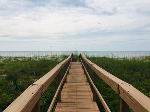Walkway to the beach! Replaced the walkway in 2025, all new!