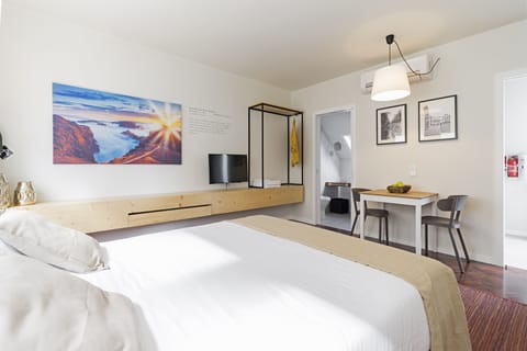 Bedroom with double bed
