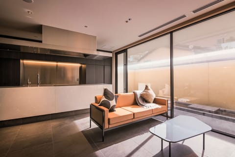 95-cm flat-screen TV with satellite channels