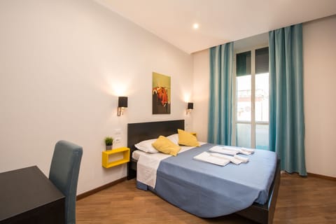 Standard Double Room, Ensuite, Courtyard View | Iron/ironing board, free WiFi