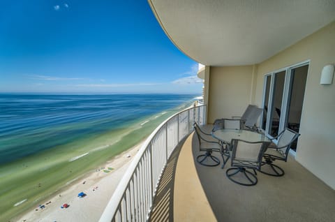 Amazing views from the 21st Floor.... OCEAN FRONT!!!!  