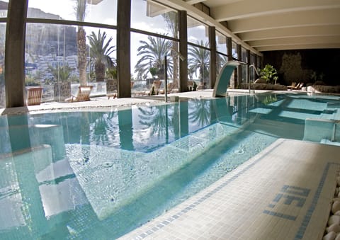 Couples treatment rooms, sauna, steam room, Turkish bath