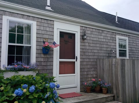 Fourdeck (Main House) Entry