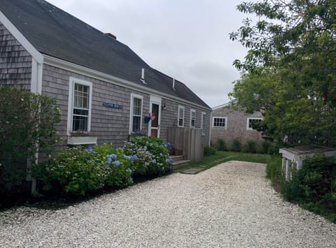 Driveway/entry, Fourdeck (Main House) and Aft (Studio)