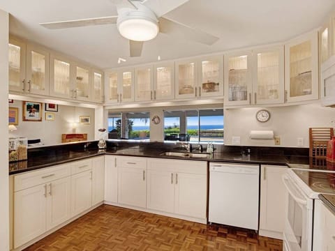 Watch whales while cooking! (Nov-Apr).