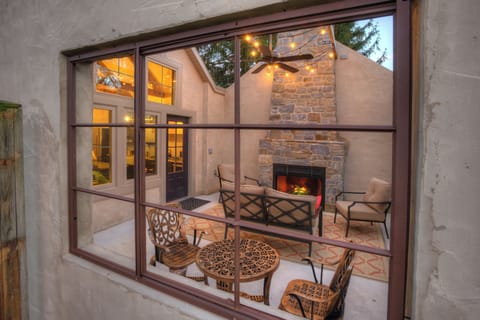 The courtyard at the BirdHouse
