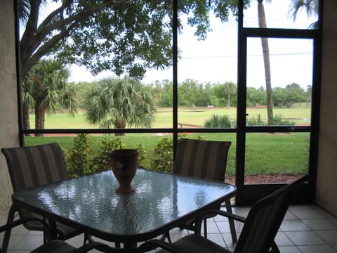 Lanai is so peaceful, just walk onto Carlin Park and cross the park to the beach