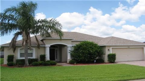 Exquisite villa at the prestigious Tuscan Ridge (Accessible entryway)