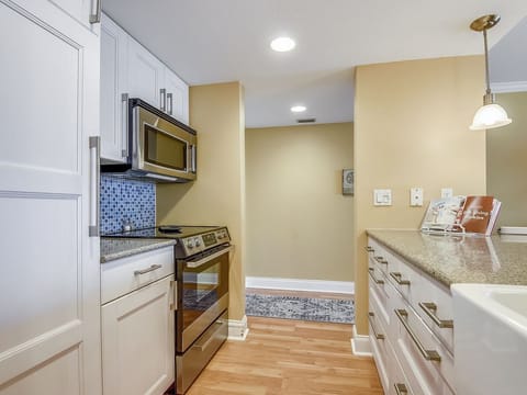 Gourmet kitchen for in home meals