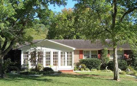 Musician's Haven in Music City