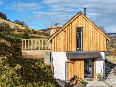 Open views to the back and access to our garden 