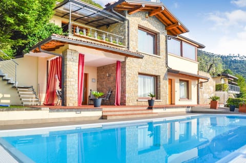 front of villa and the private pool