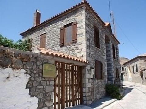 Villa Notia - on the west side of the village