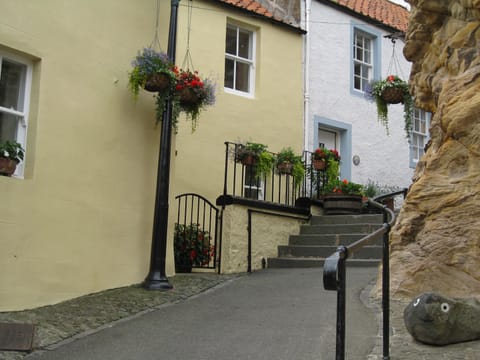 One of the many pretty Wynds.