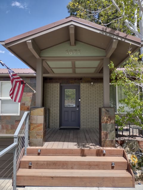 Grand entrance to the Sandy home 