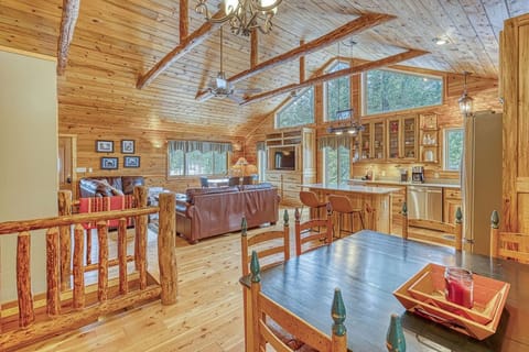 Spacious open layout with vaulted ceilings-perfect for gathering with family