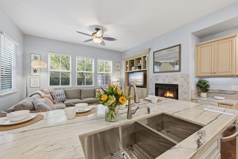 Light and bright kitchen and family room