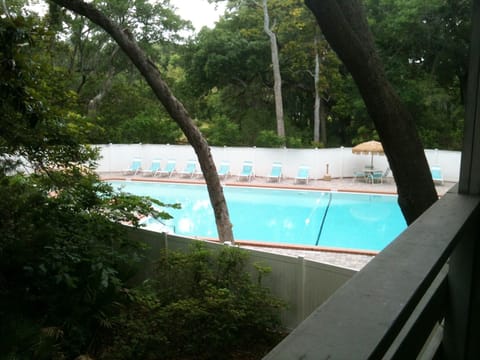 A better view of the pool from the deck.